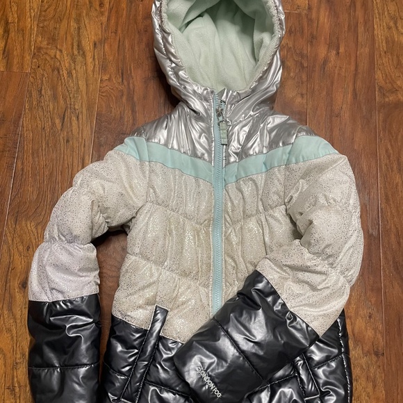 London Fog, girls jacket size small, 7/8. - Picture 5 of 6